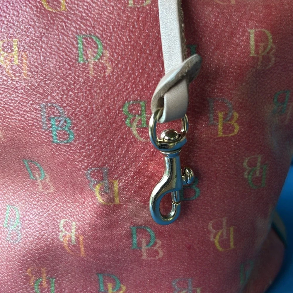 DOONEY & BOURKE, Rainbow Zipper With Metal Tag to Match!!!! - Picture 8 of 13